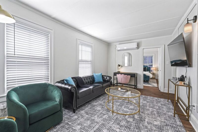 Saratoga Springs House: 42 George Street