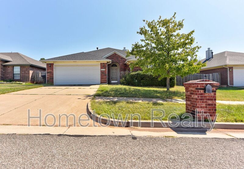 Edmond House: 16416 Oconee Creek Drive