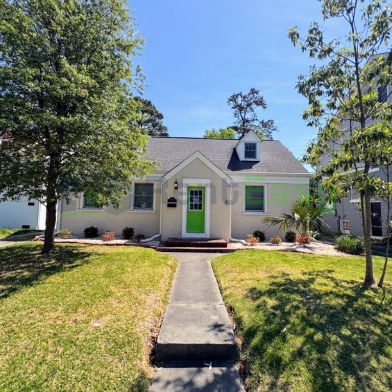 Norfolk House: 6010 Upper Brandon Place