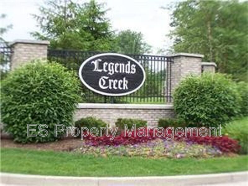 Great 2 Bedroom 2 Bathroom condo on the east side of Indy! - Photo 2