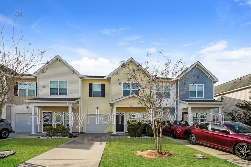 Goose Creek House: 120 Kirkland Street