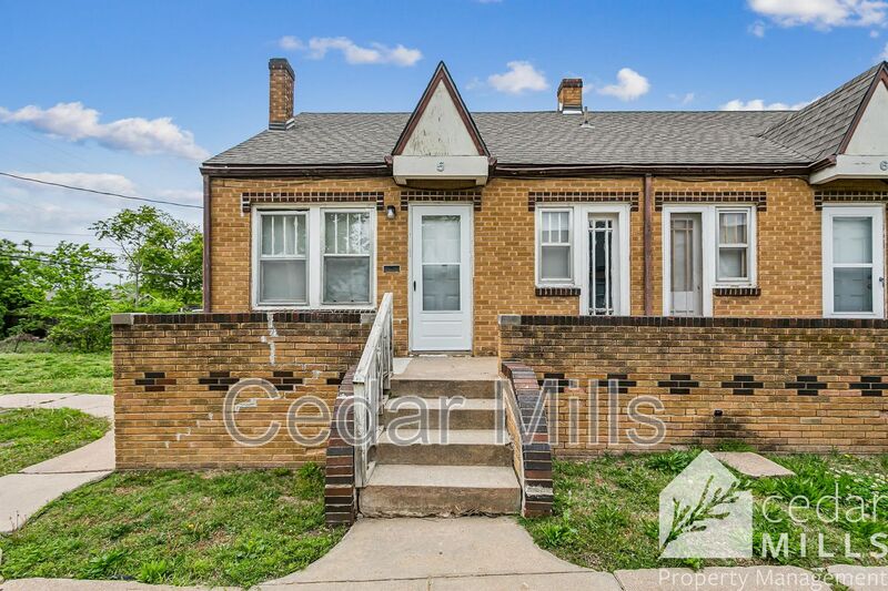 Wichita Condo: 405 N. Hillside