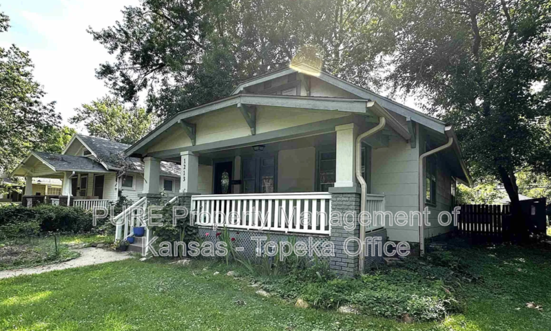 Topeka House: 1213 SW Plass Ave