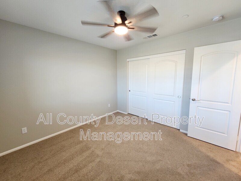 Main Rental Photo 16