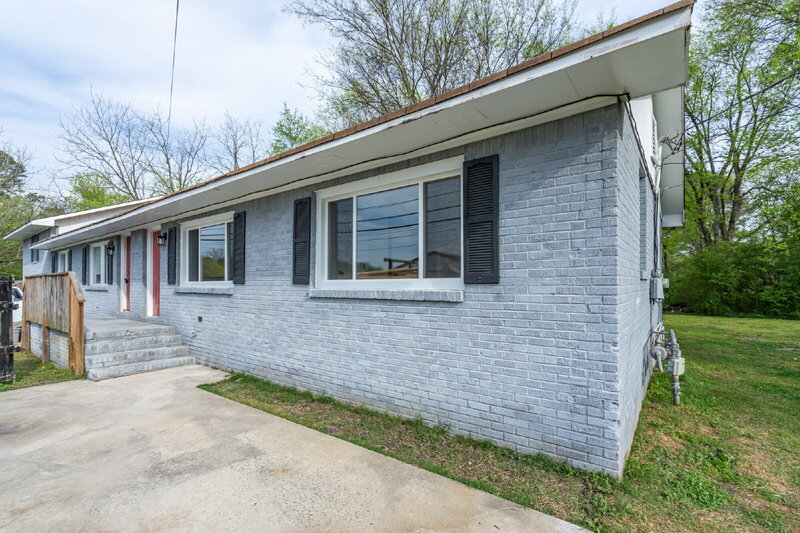 Kingston Condo: 60 W Main St Unit 3