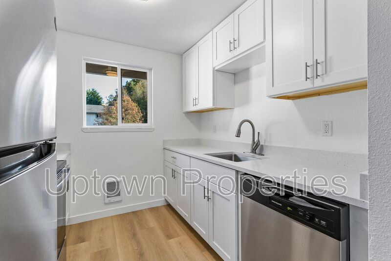 Beaverton House: 12180 SW Calico ct