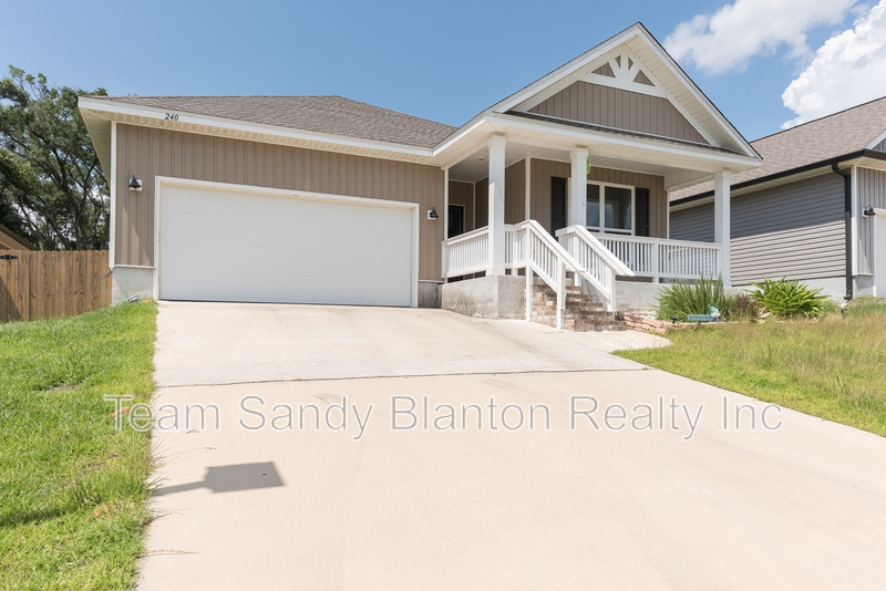 Cantonment House: 240 Camellia Drive