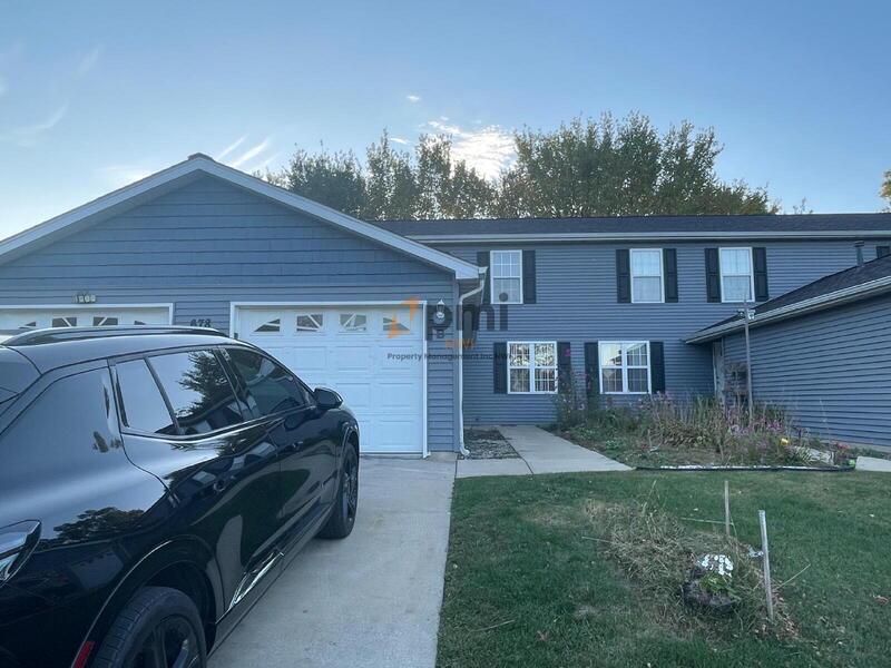 Valparaiso Townhome: 678 Dearborn Road