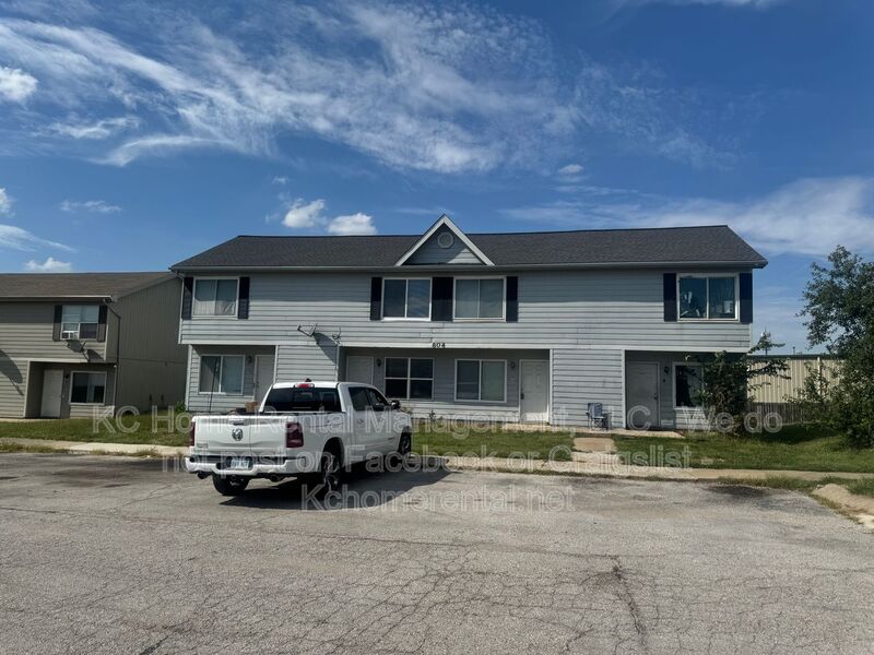 Gardner House: 804 Saddlewood