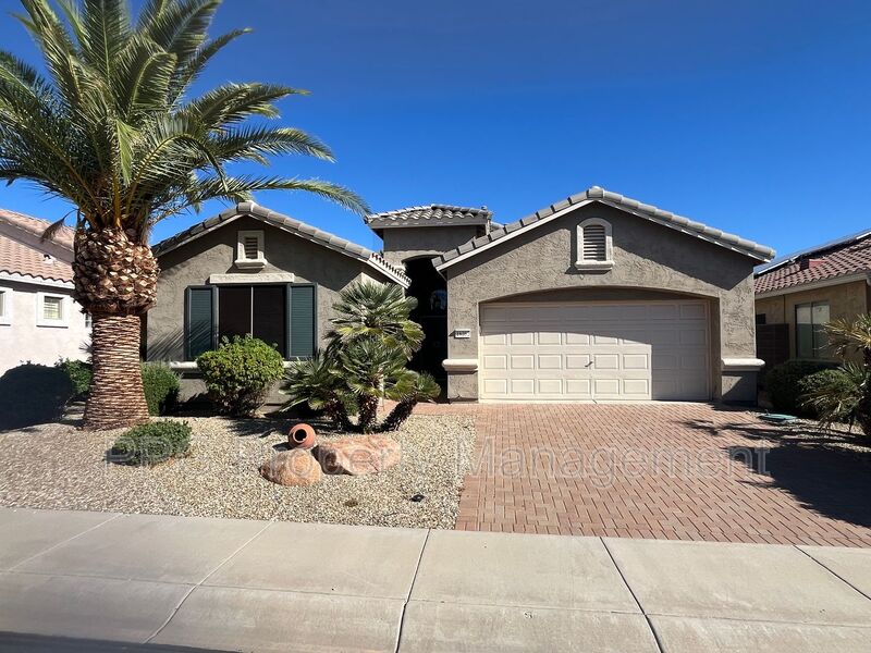 Surprise House: 18252 W Buena Vista Dr