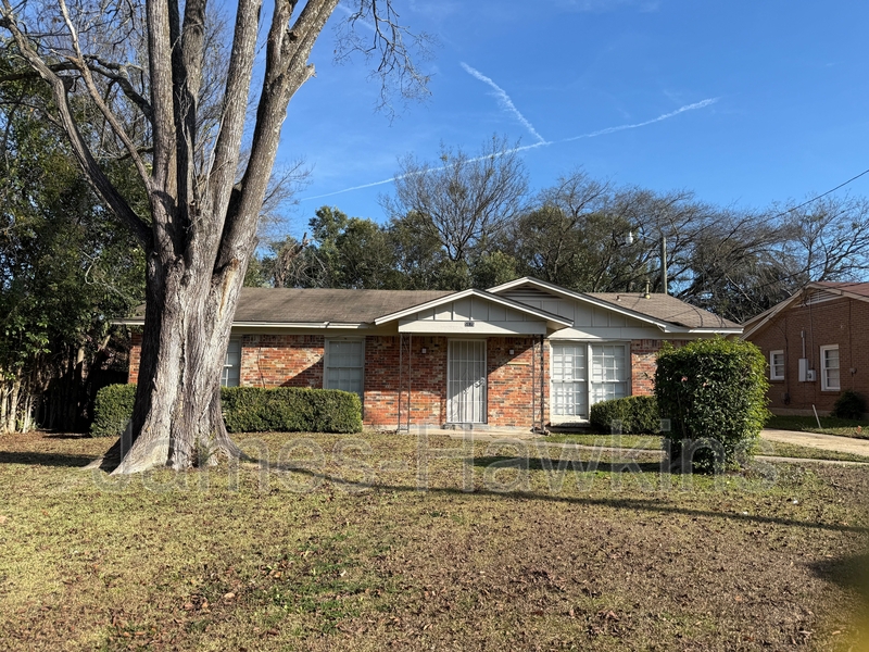 Montgomery House: 5125 E Linda Cir, Montgomery, AL 36108