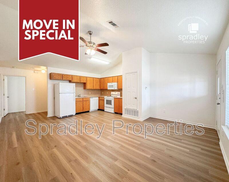 Salado Townhome: 117 Lacey Lou Ln.