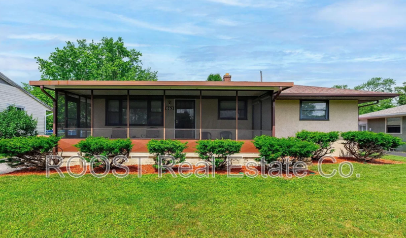 Columbus House: 1065 Parma Avenue