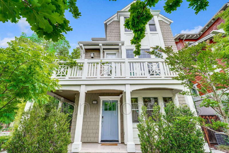 Mountain View House: 291 Geary Way