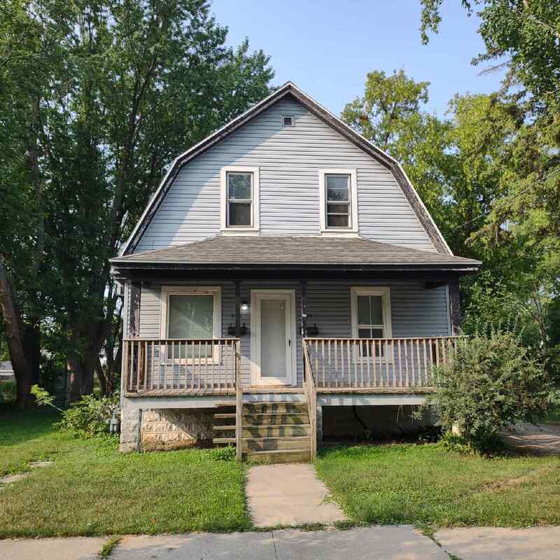 Green Bay Condo: 925 Mather Street - 929