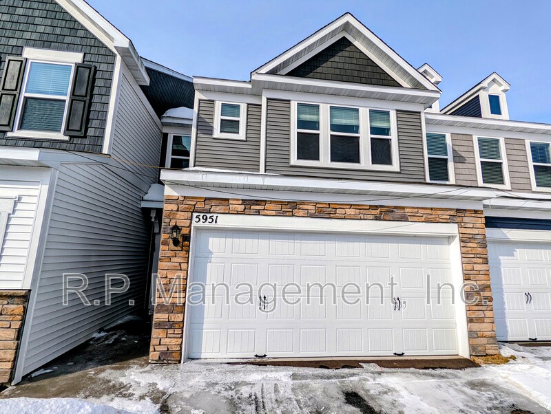 Plymouth Townhome: 5951 Urbandale Ln N