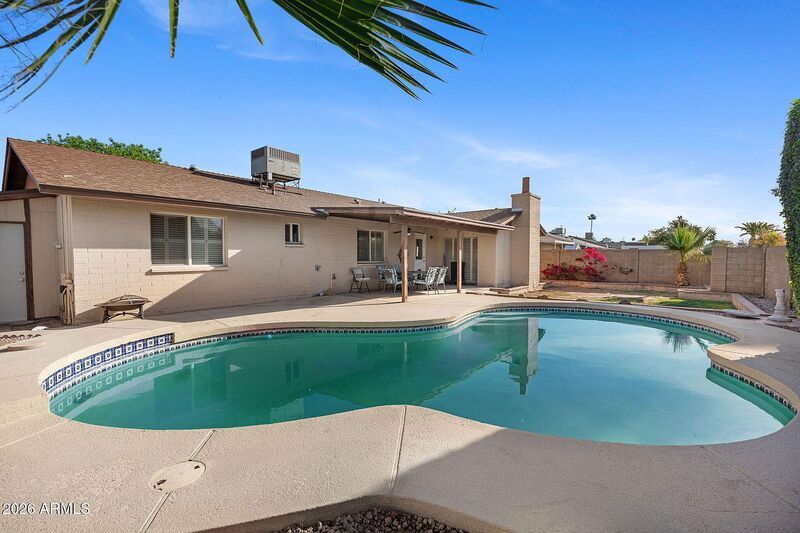 Tempe House: 2137 E APOLLO Avenue