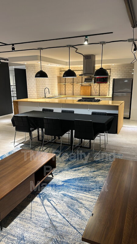 Kansas City Condo: 600 East 8th Street