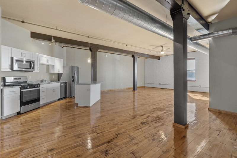Davenport Condo: 225 East 2nd Street - 202