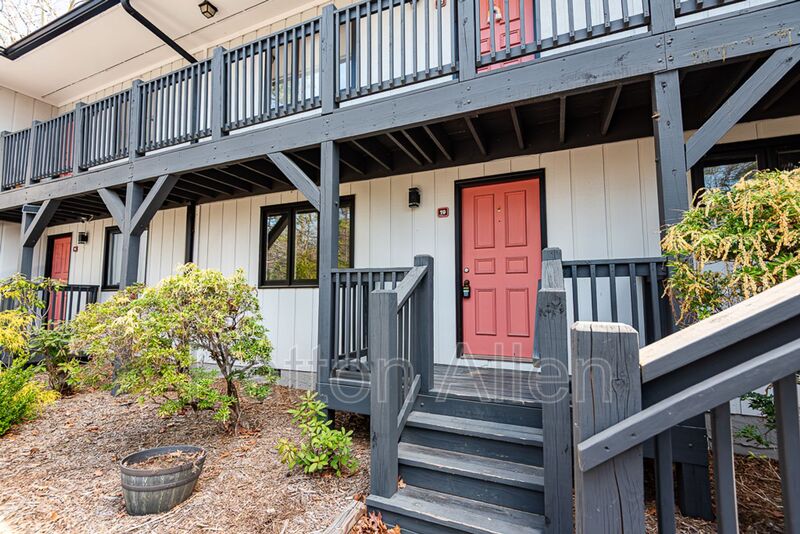 Arden Condo: 104 Glenn Bridge Road