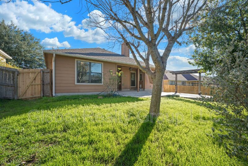 New Braunfels House: 1634 Sunblossom Cir