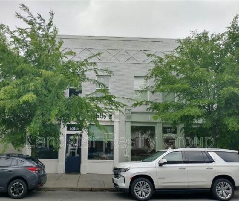 Louisville Condo: 10510 Meeting Street