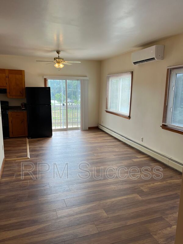 New Bedford Condo: 1014 Braley Road