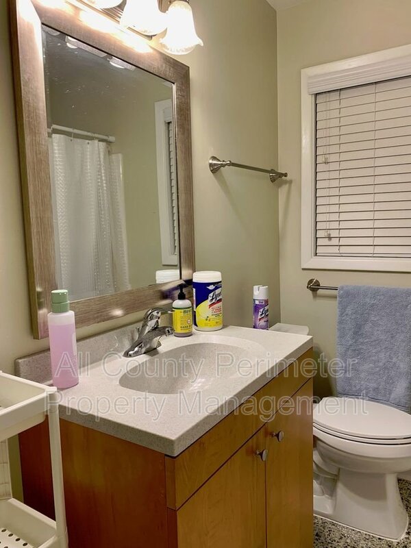 Main Rental Photo 4