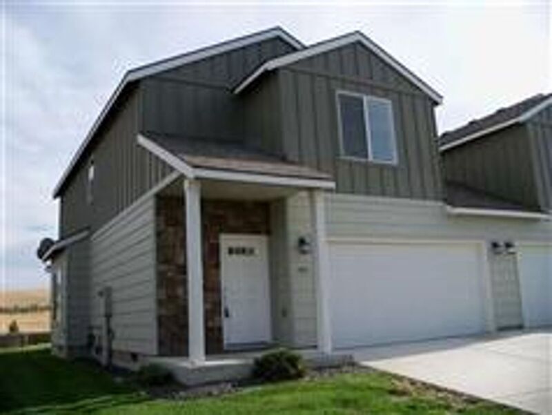 Kennewick Townhome: 7807 W. 6th Avenue