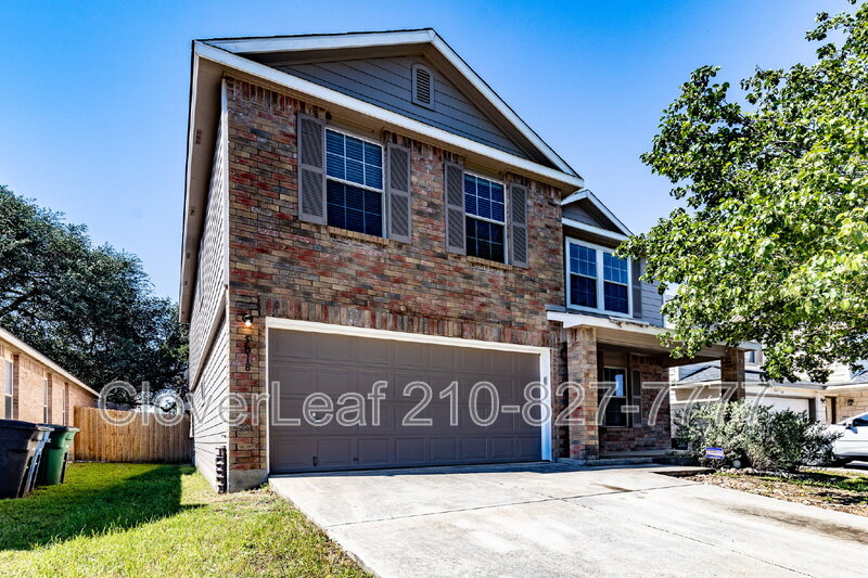 San Antonio House: 5818 Sherbrooke Oak