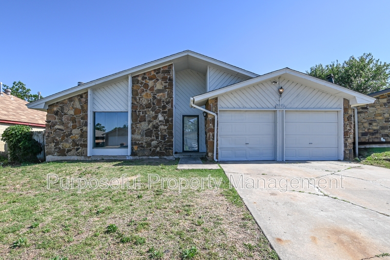 Oklahoma City House: 8224 Northwest 87th Street