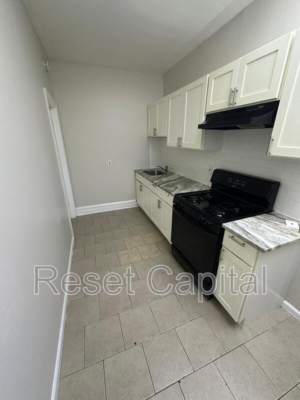 Newark Condo: 532 Sanford Ave
