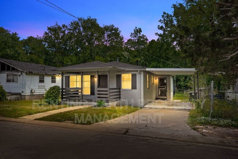 Birmingham House: 6109 Blocton Ave