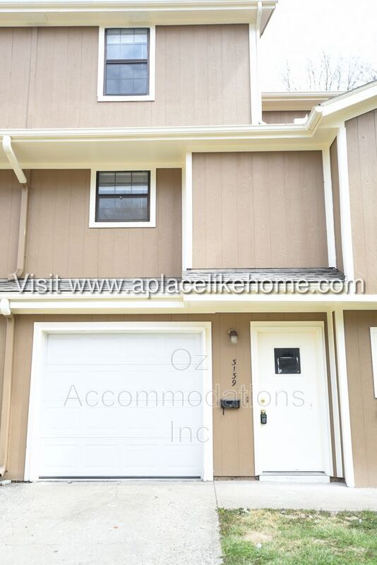 Kansas City Townhome: 3139 Eaton St