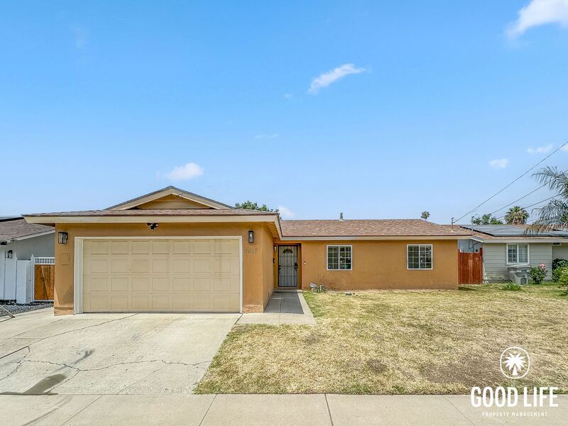 San Diego House: 7516 Black Oak Rd