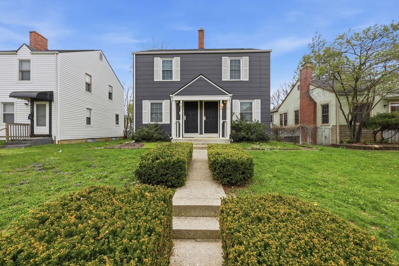 Columbus Townhome: 735 E Mithoff Street