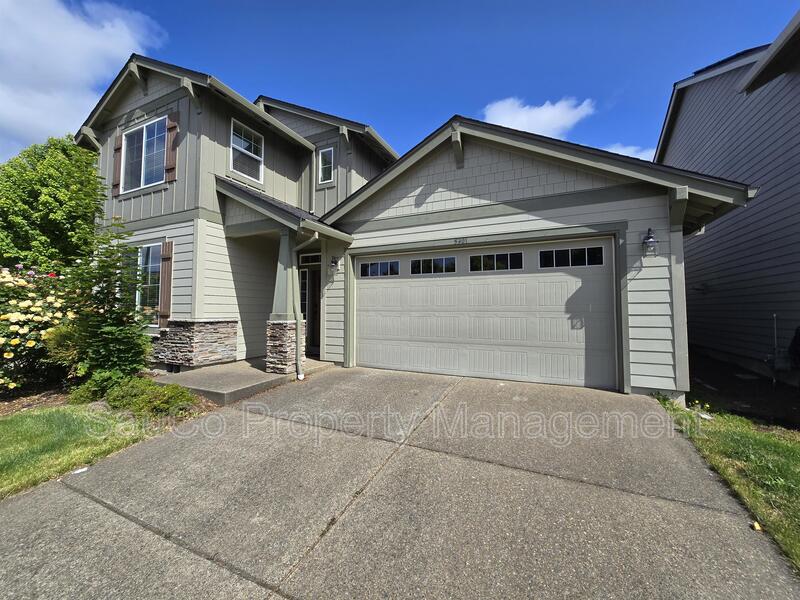 Hillsboro House: 5301 Southeast Thornapple Street