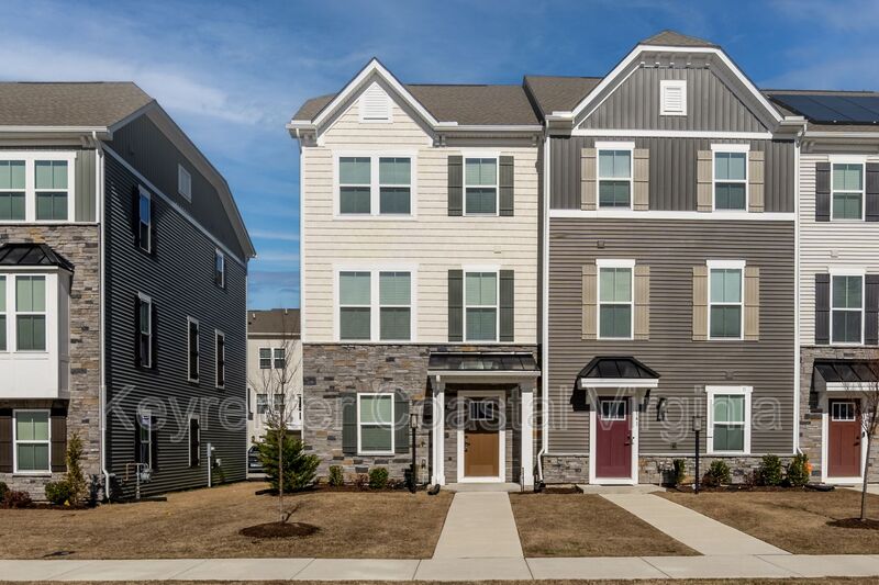 Smithfield Townhome: 137 Cedar Crest Dr