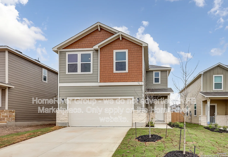 Canyon Lake House: 4251 Clarisse St