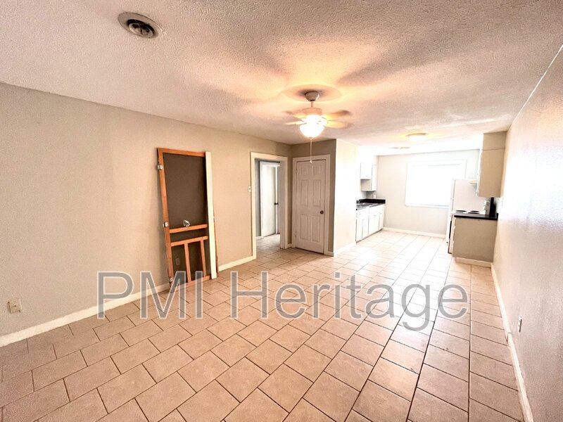 Fayetteville Condo: 15 W Martin Luther King Jr Blvd