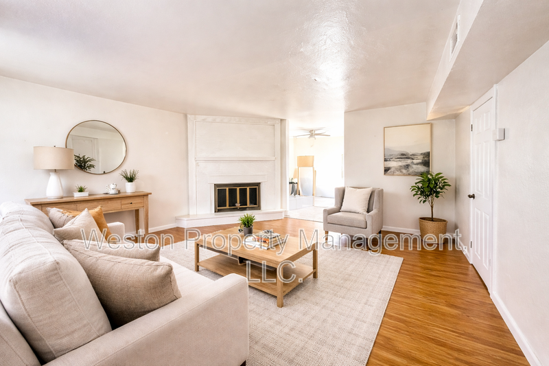 Warr Acres Condo: 6056 Northwest Expressway - 1