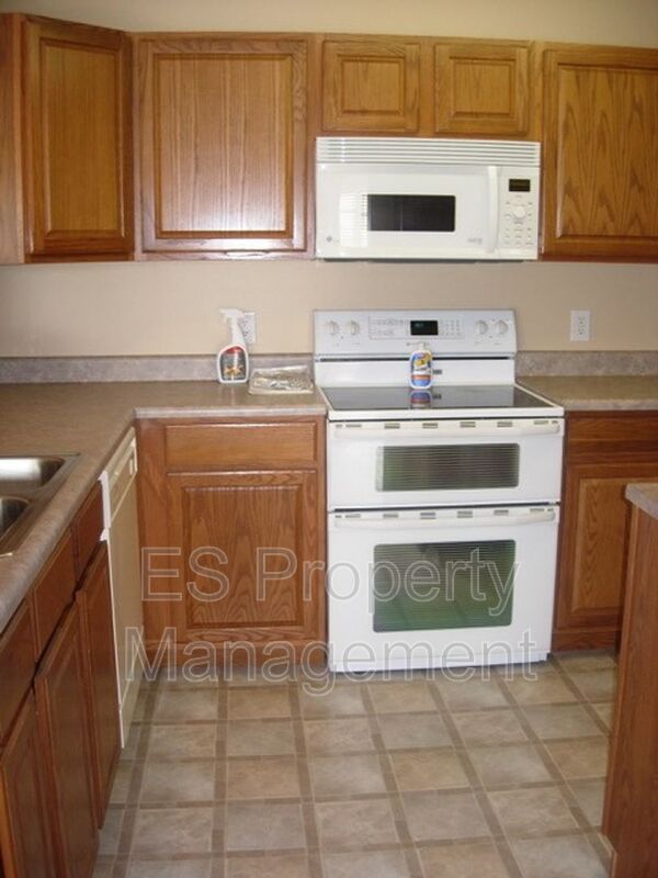 Great 2 Bedroom 2 Bathroom condo on the east side of Indy! - Photo 6