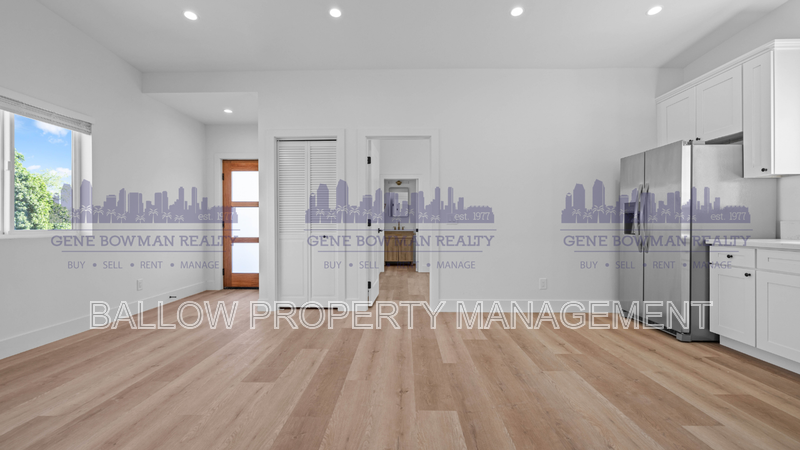 San Diego House: 2411 Fleetwood St.