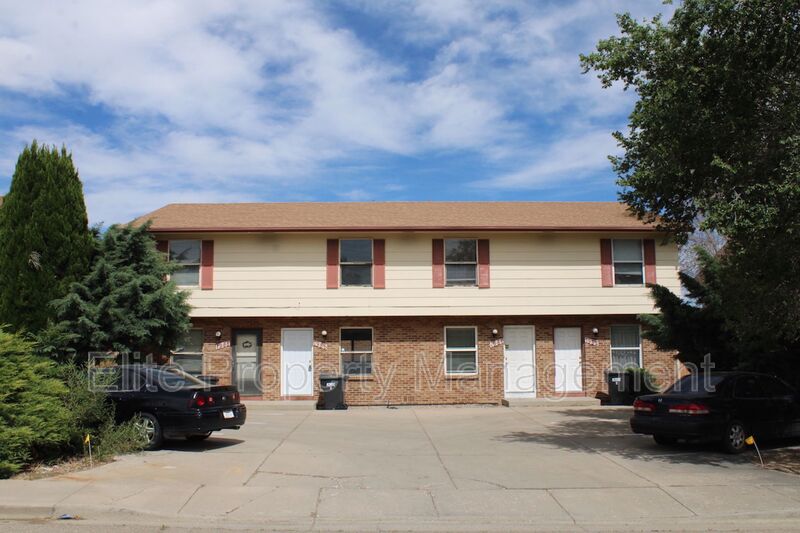 Pueblo Townhome: 1984 Salem Ave