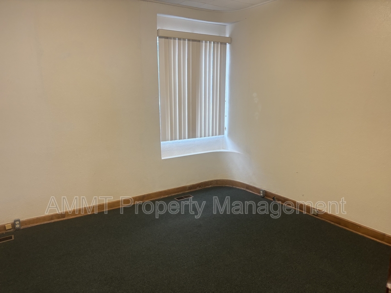 Vinton House: 114 East 4th Street - Suite A