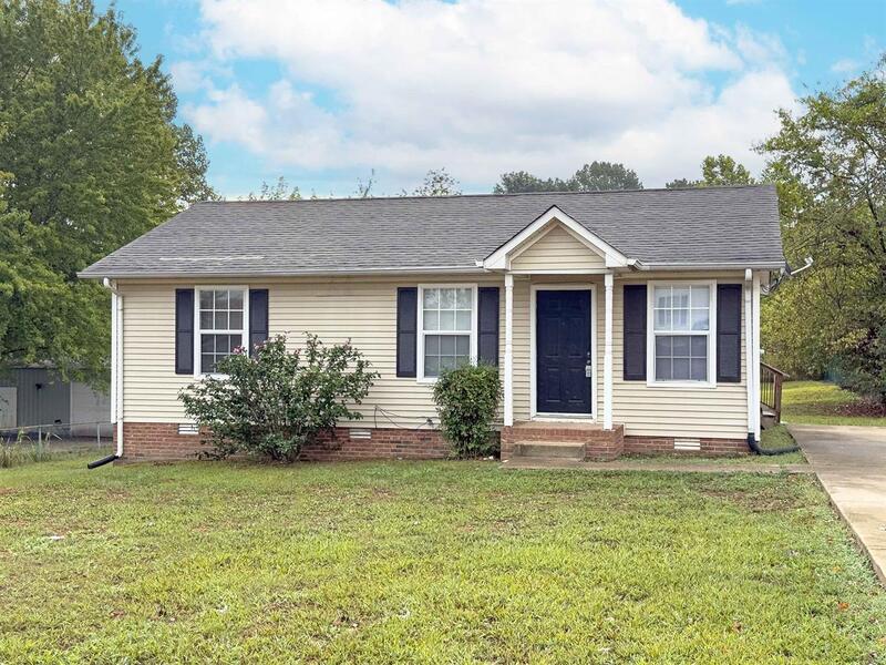 Oak Grove House: 670 Artic Ave