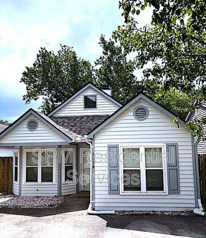 Wilmington House: 1174 Shipyard Blvd