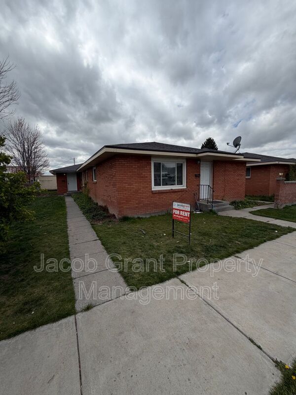 Rigby House: 135 W Fremont Ave