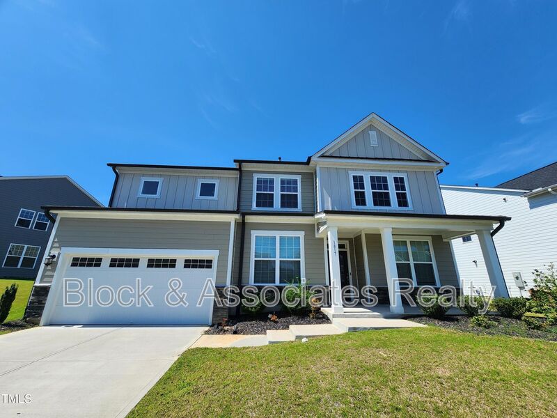 Wake Forest House: 1817 Union Point Way