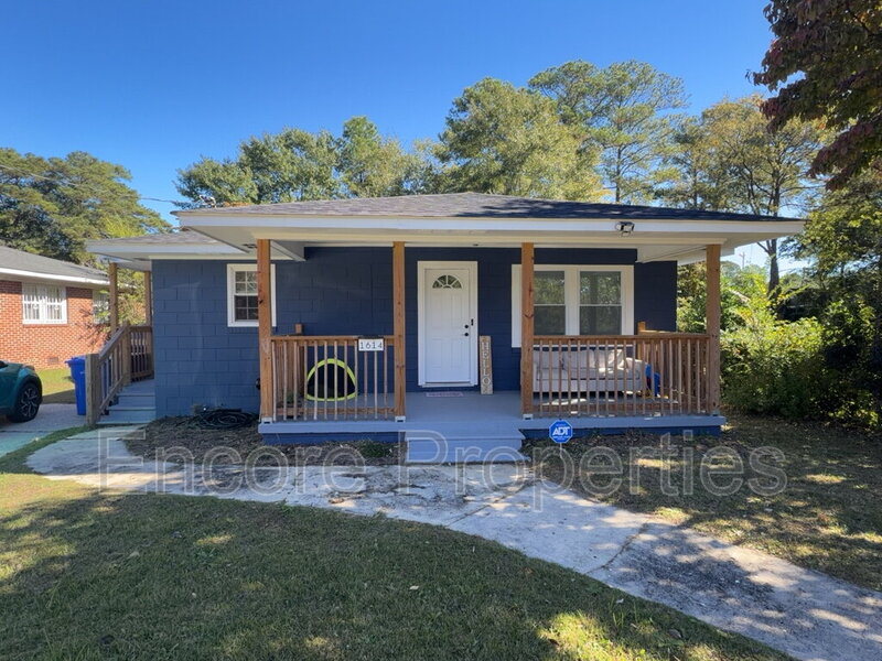 Fayetteville House: 1614 Murchison Road